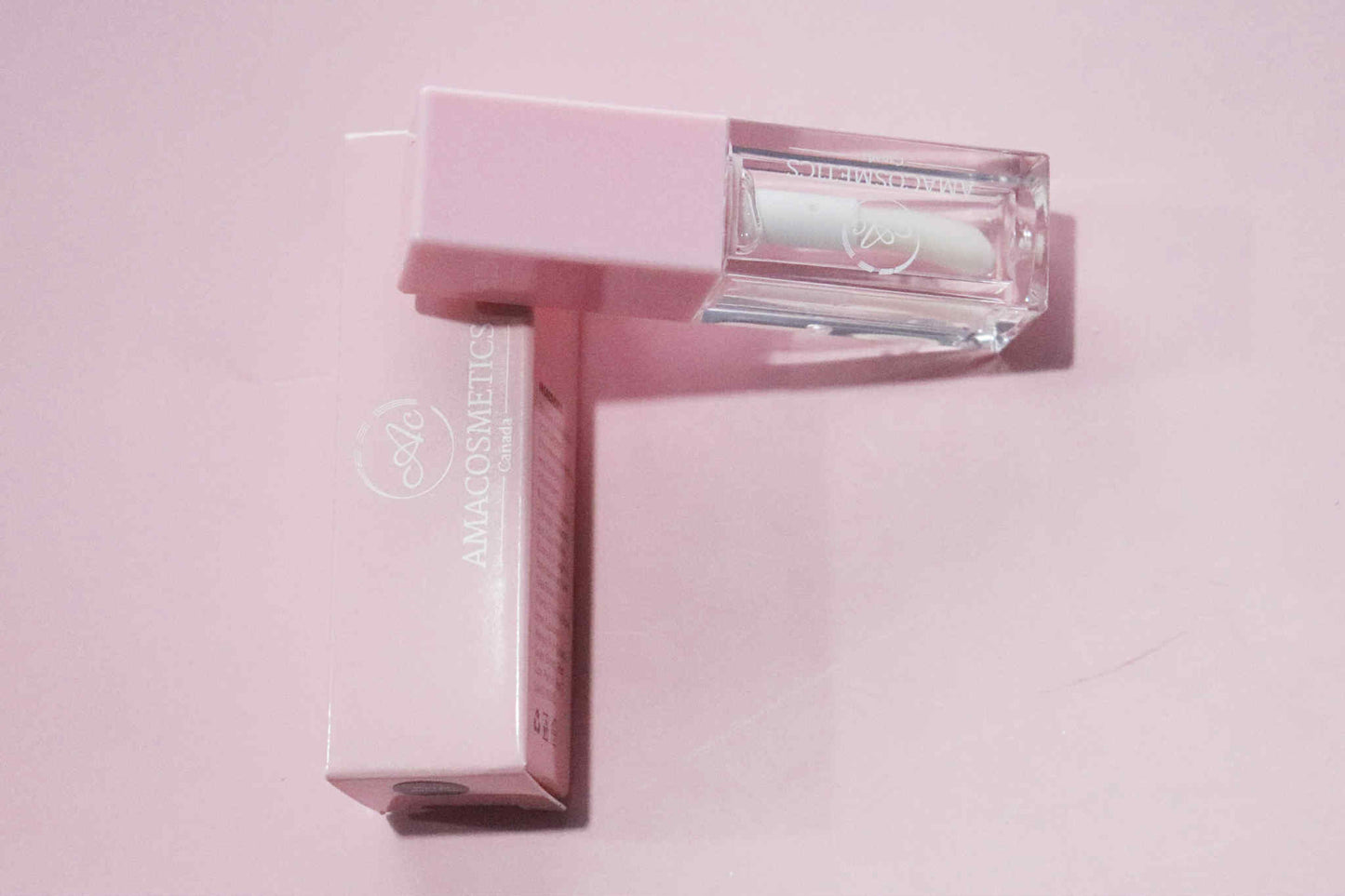 GLOSS ÉCLAT AMACOSMETICS – Brillance miroir & soin hydratant | Mirror Shine Lip Gloss – Hydrating & Vegan