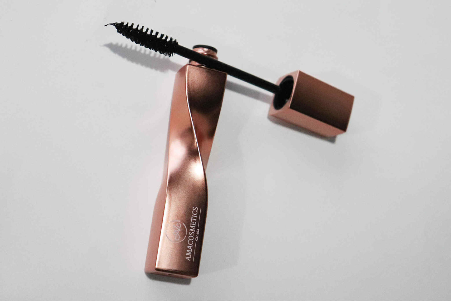 Mascara AMACOSMETICS – Volume Sculpté, Regard Intense