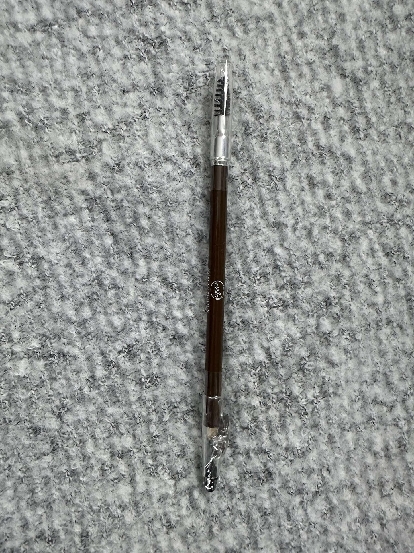 CRAYON PRÉCISION 3 EN 1 AMACOSMETICS – Sourcils & Yeux | Precision 3-in-1 Brow & Eye Pencil
