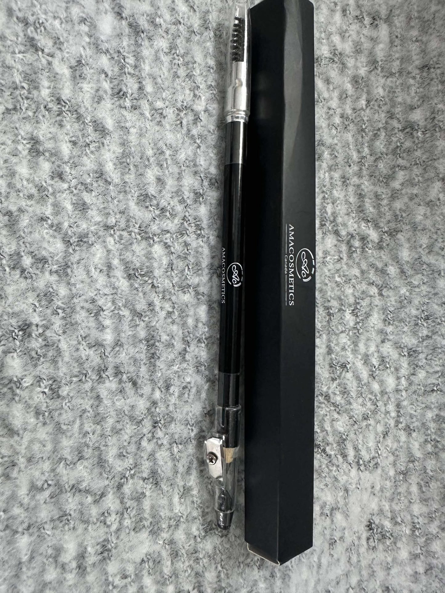 CRAYON PRÉCISION 3 EN 1 AMACOSMETICS – Sourcils & Yeux | Precision 3-in-1 Brow & Eye Pencil