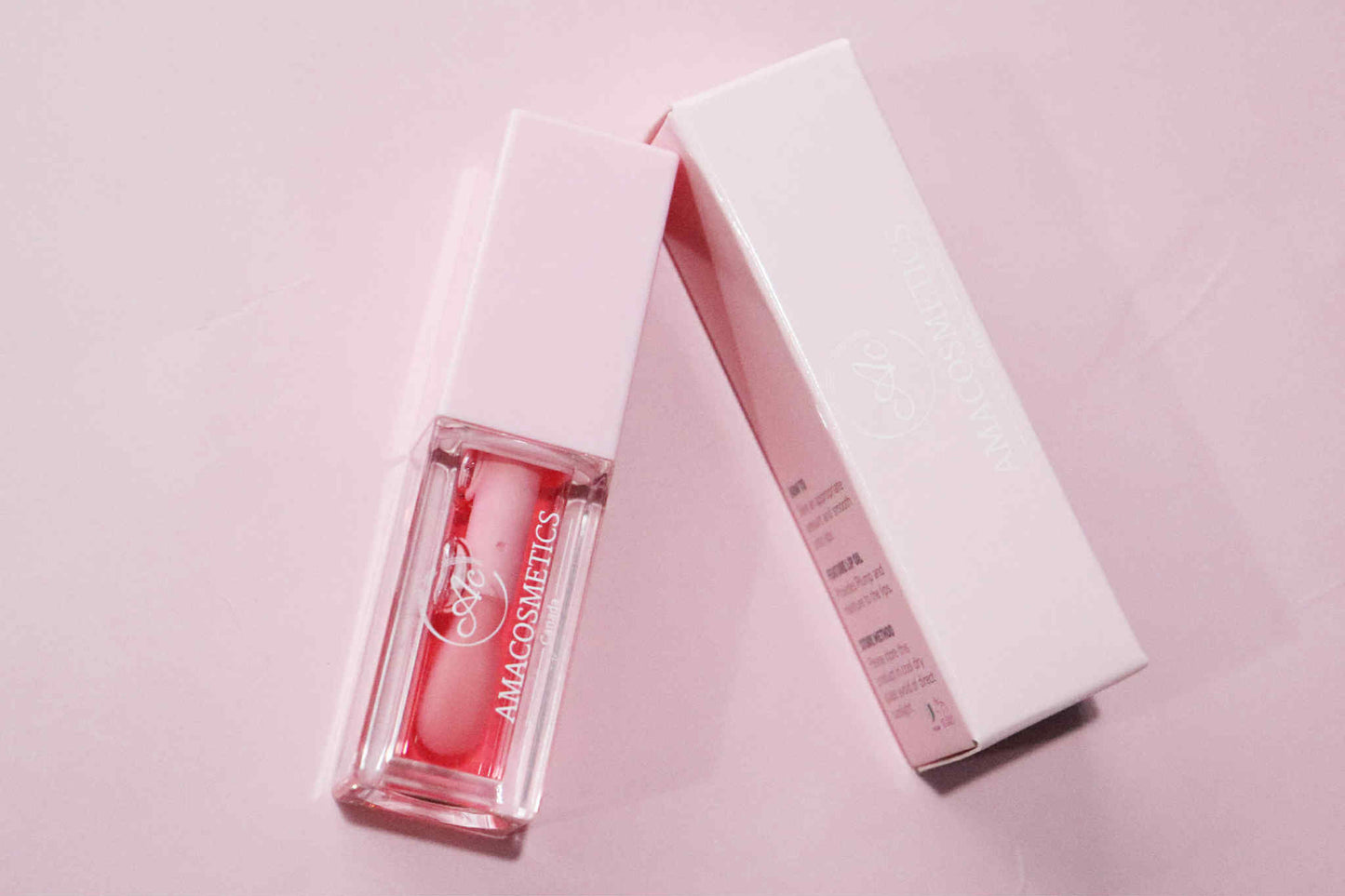 GLOSS ÉCLAT AMACOSMETICS – Brillance miroir & soin hydratant | Mirror Shine Lip Gloss – Hydrating & Vegan